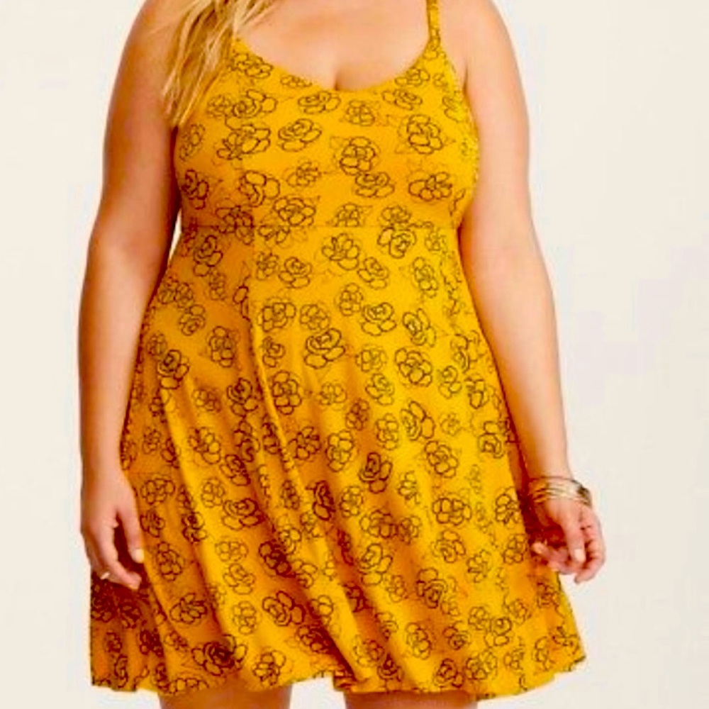 Torrid size 1 yellow floral dress